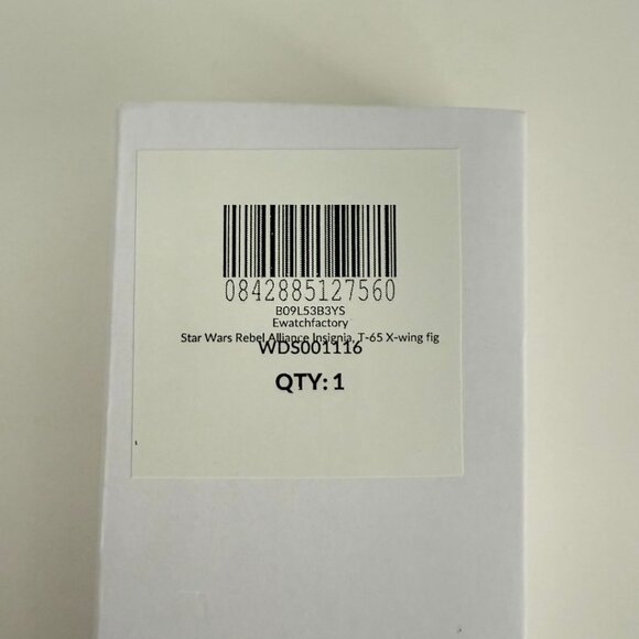 NWT - Star Wars Adult Honors Diver Bezel Analog Quartz Bracelet Watch - Picture 4 of 14